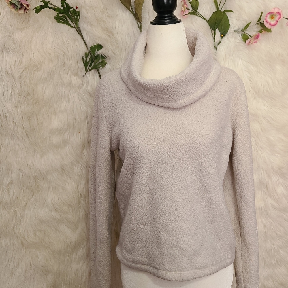 3/$20- cropped turtleneck sweater